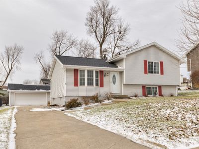 390 Becky Lynn Blvd, Pleasant Hill, IA, 50327