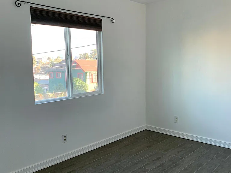 621 N Benton Way #5 — Photo 10