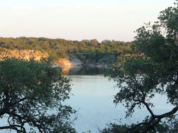 3101 Brasada Ln, Marble Falls, TX 78654