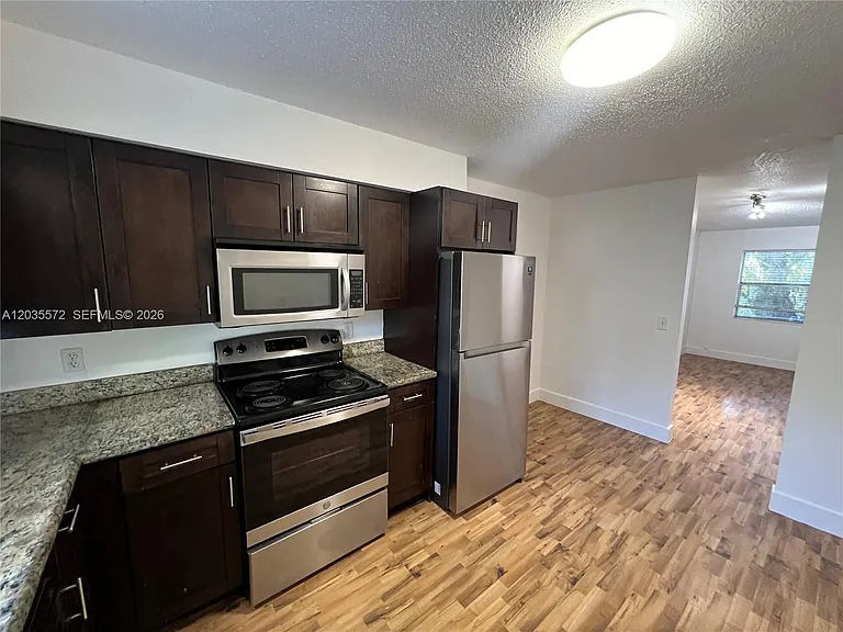 1406 SW 1st St #A — Photo 5