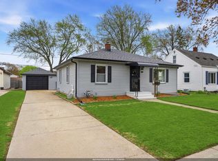 1802 S Adams St, Appleton, WI 54915