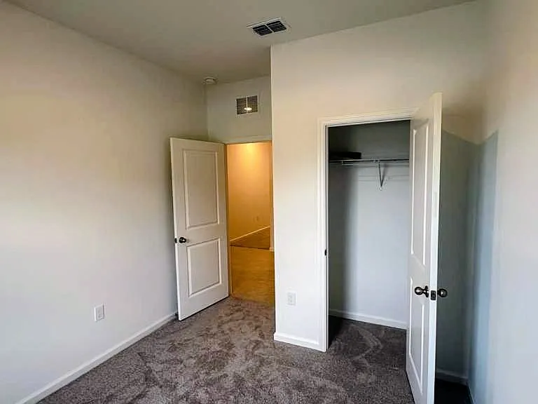 2449 Grey Hawk Dr — Photo 12