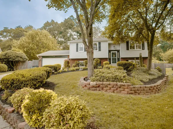 1601 Jubilation Ct, Herndon, VA 20170