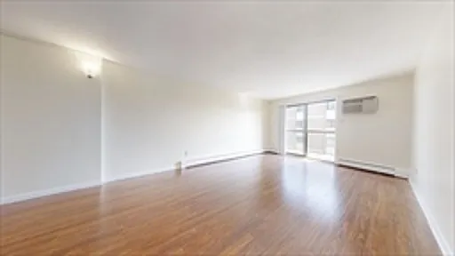 2 bed, 950 sqft, $2,600 — Photo 3