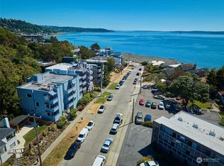 3142 Alki Ave SW APT 301, Seattle, WA 98116