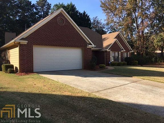 2nd image of 2727 Sycamore Wood Ln