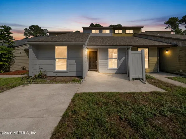 1847 OAK WATER Drive, Jacksonville, FL 32225