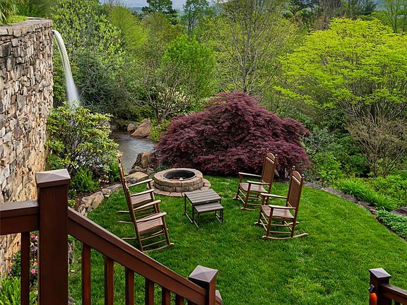 38th image of 66 N Deerhaven Ln