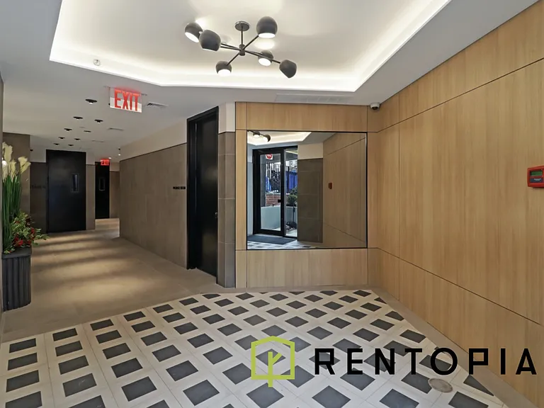 49 Borinquen Pl #3A — Photo 13