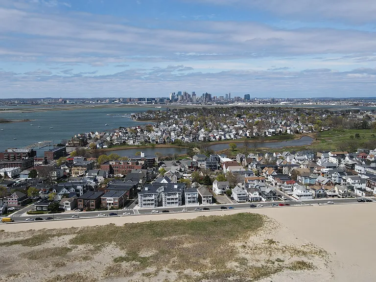90 Winthrop Shore Dr #7 — Photo 8