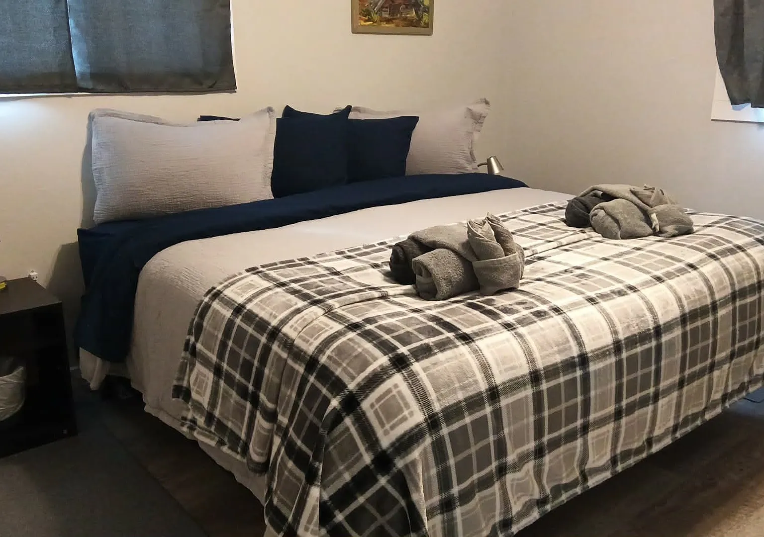 2 bed, 800 sqft, $2,523 — Photo 2