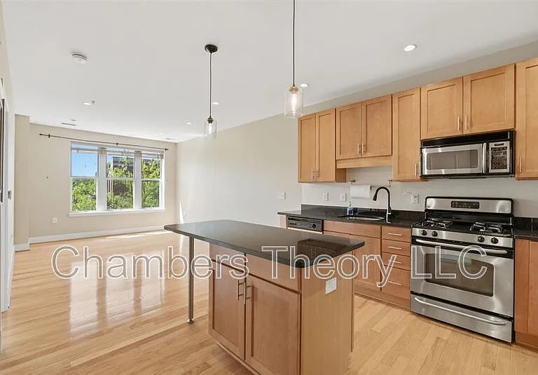 1800 Wilson Blvd #314 — Photo 2