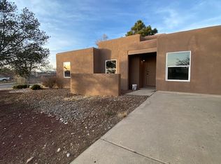3313 Avenida Del Oro, Santa Fe, NM 87507
