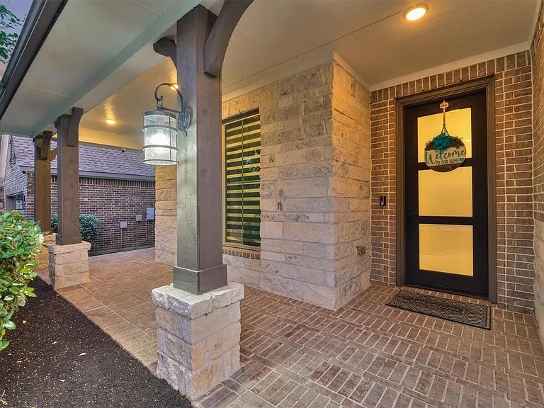 407 Tulip Tree Ct — Photo 9