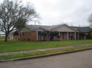 1803 W 11th St, Freeport, TX 77541