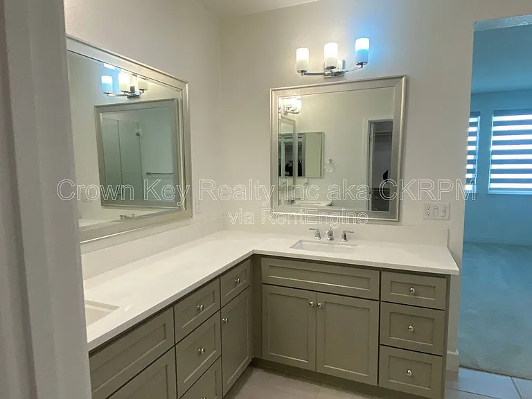 1363 S Shields Ave — Photo 14