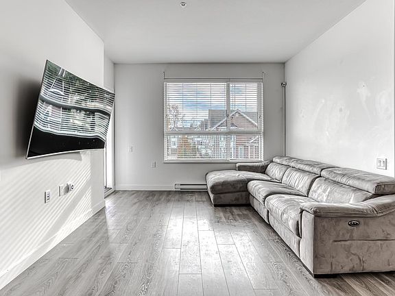 5th image of 20829 77a Ave #318