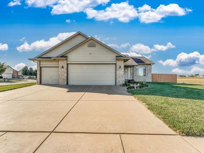 2619 E Mason Ridge Dr, Derby, KS, 67037