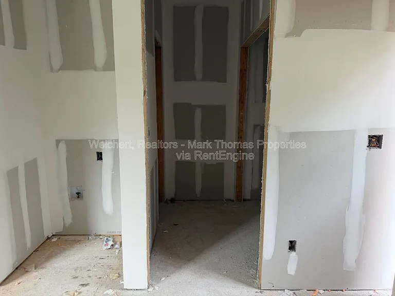 1203 Fern St — Photo 14