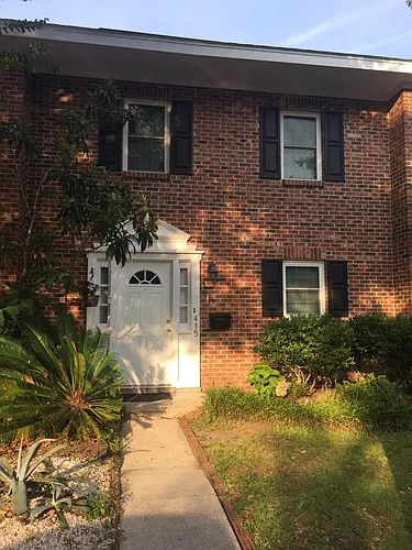 415 Carriage Ln Photo 1