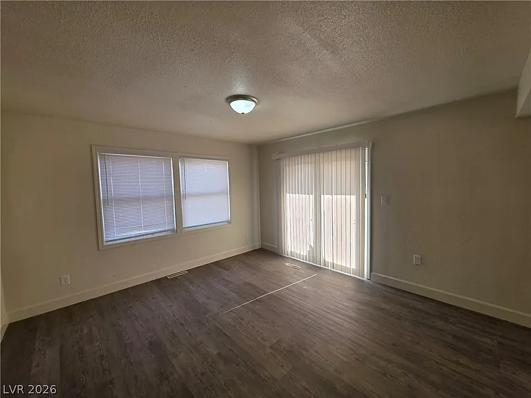 1590 Mustang Dr — Photo 76