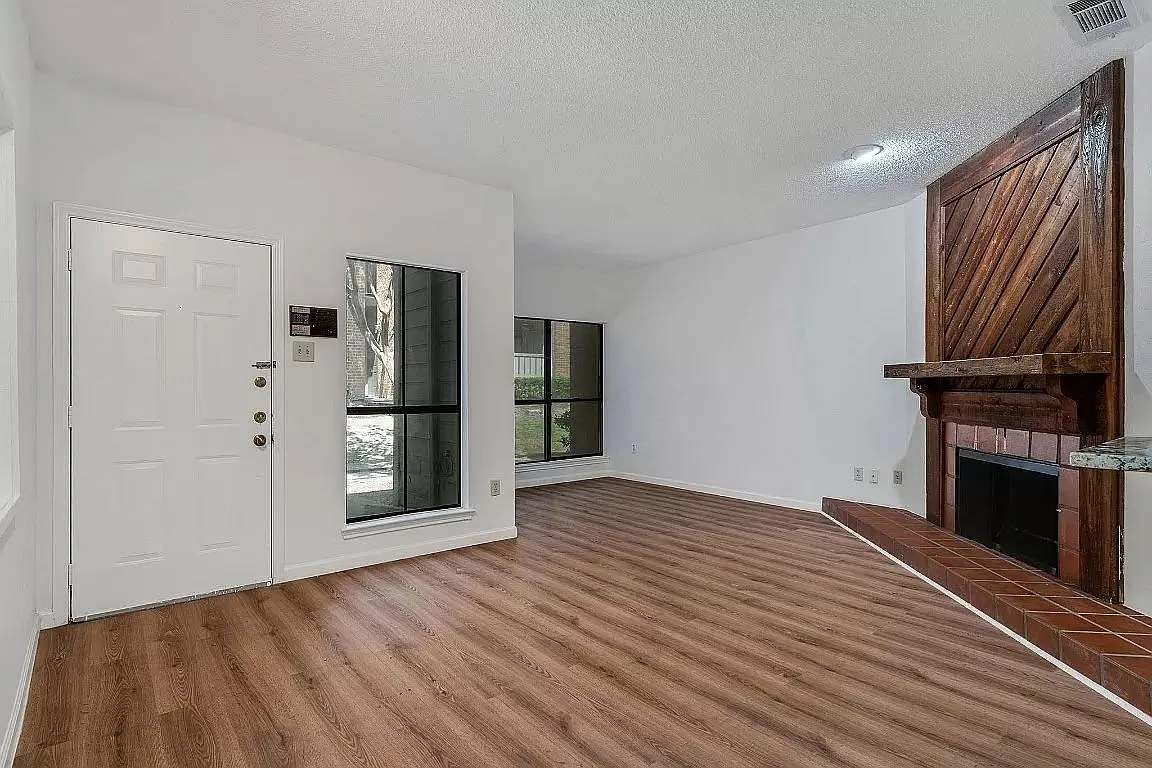 2 bed, 914 sqft, $1,250 — Photo 4