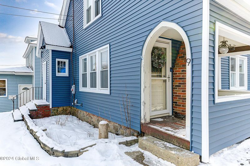 3rd image of 9 Highland Terrace