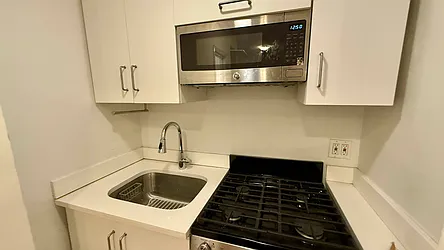 Rented by HOLTON REAL ESTATE INC.