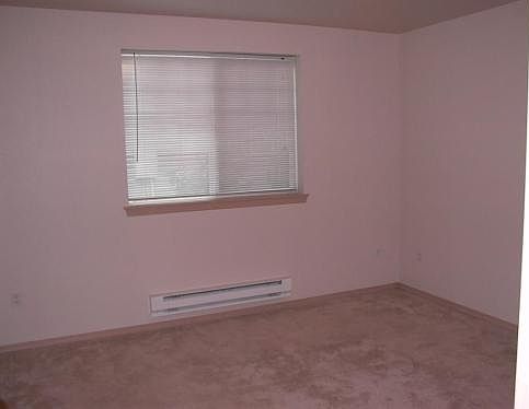 4th image of 1317 McDaniel Ln SE APT 201