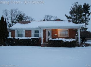 7623 Saint John St, Shelby Township, MI 48317