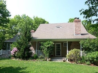 2nd image of 4 Kimbell Ave