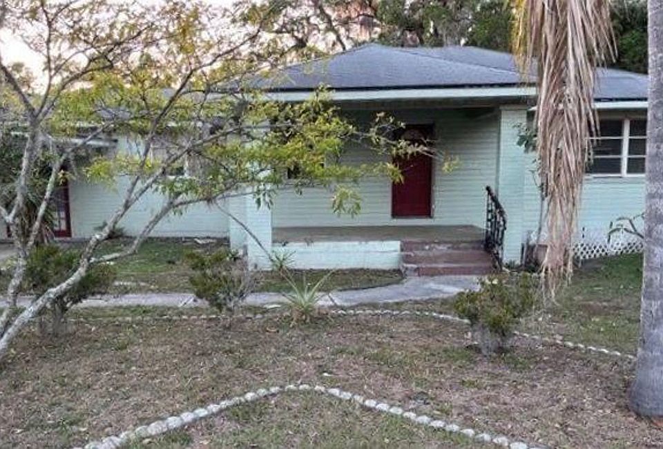 1st image of 2421 S Lincoln Ave