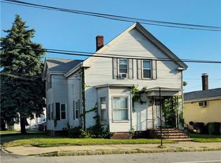 1354 Cranston St, Cranston, RI 02920