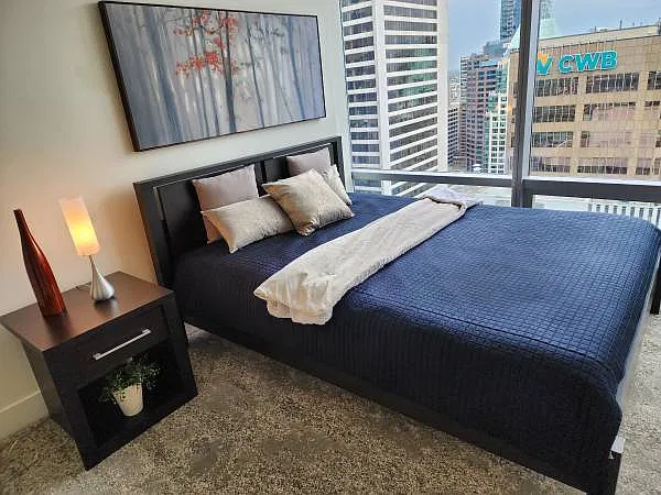 2 bed, 1200 sqft, $8,475 — Photo 3