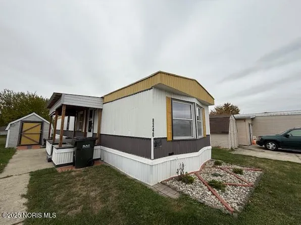 8240 Hazelwood Dr, Findlay, OH 45840