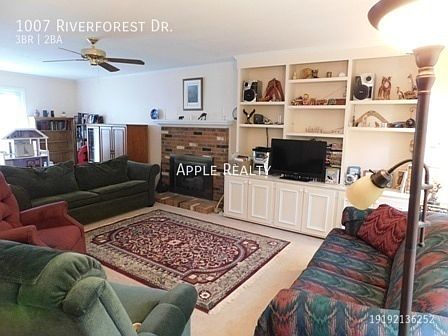 3rd image of 1007 Riverforest Dr