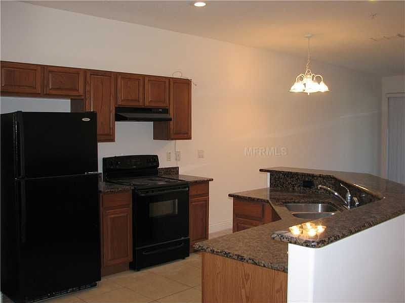 2nd image of 2936 Oak Park Way #1556