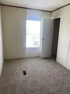 721 Trevor Ln — Photo 4