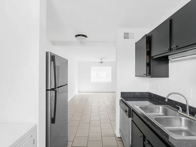 The Lennox — Photo 48