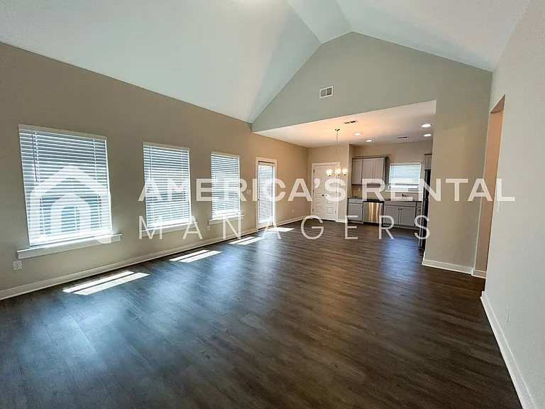 77 Ballington Way — Photo 14