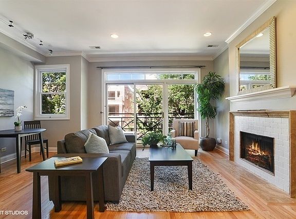 2nd image of 2508 N Southport Ave #2