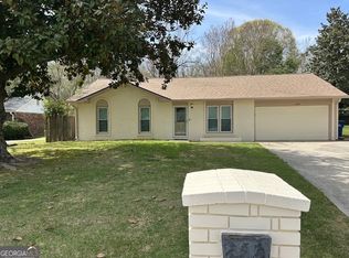 3260 Valley Bend Rd, Atlanta, GA 30349