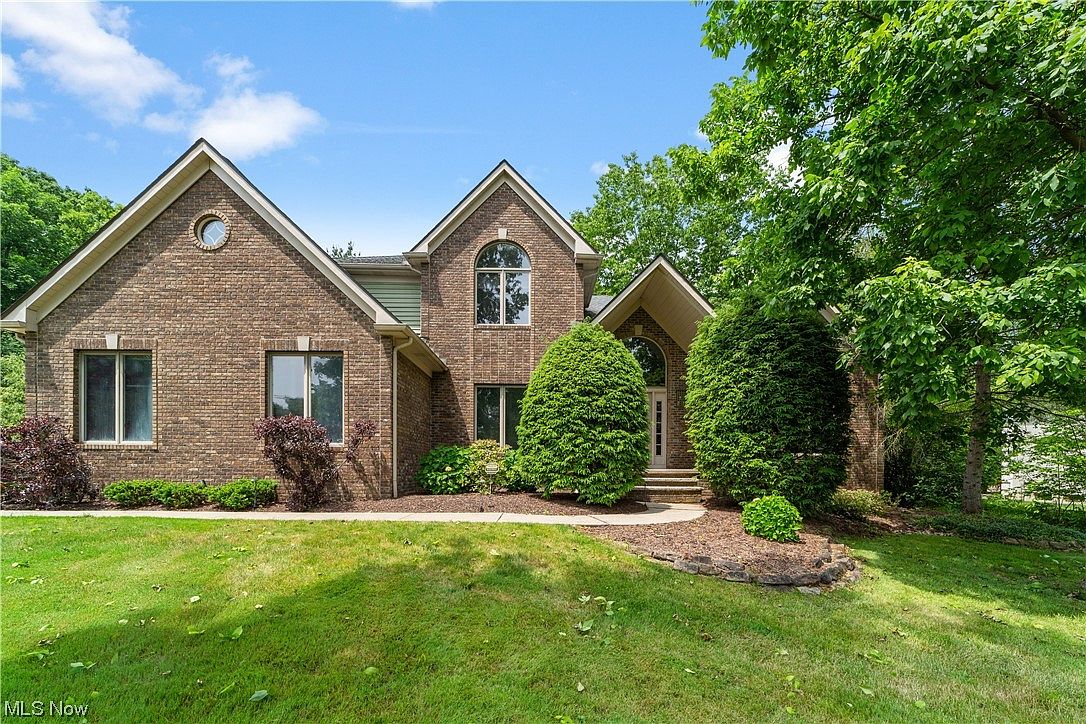 6096 Chagrin Highlands Dr, Solon, OH 44139 Zillow