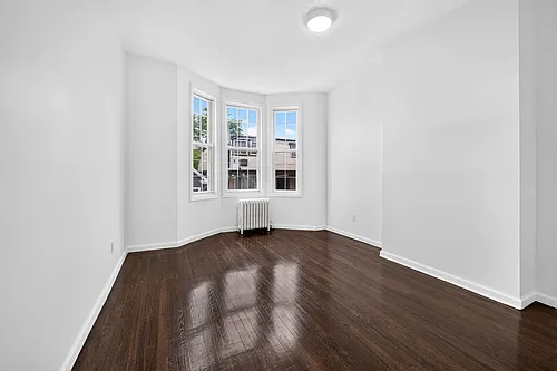 Newly Renovated 1 Bedroom Rental in Union City at Midtown — Photo 2