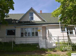 705 W 2nd Ave, Nezperce, ID 83543