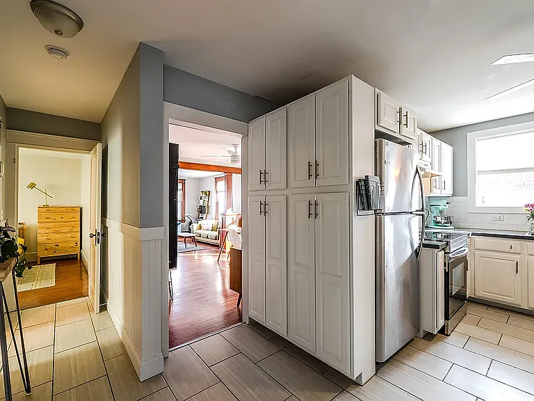 234 Conant St — Photo 9
