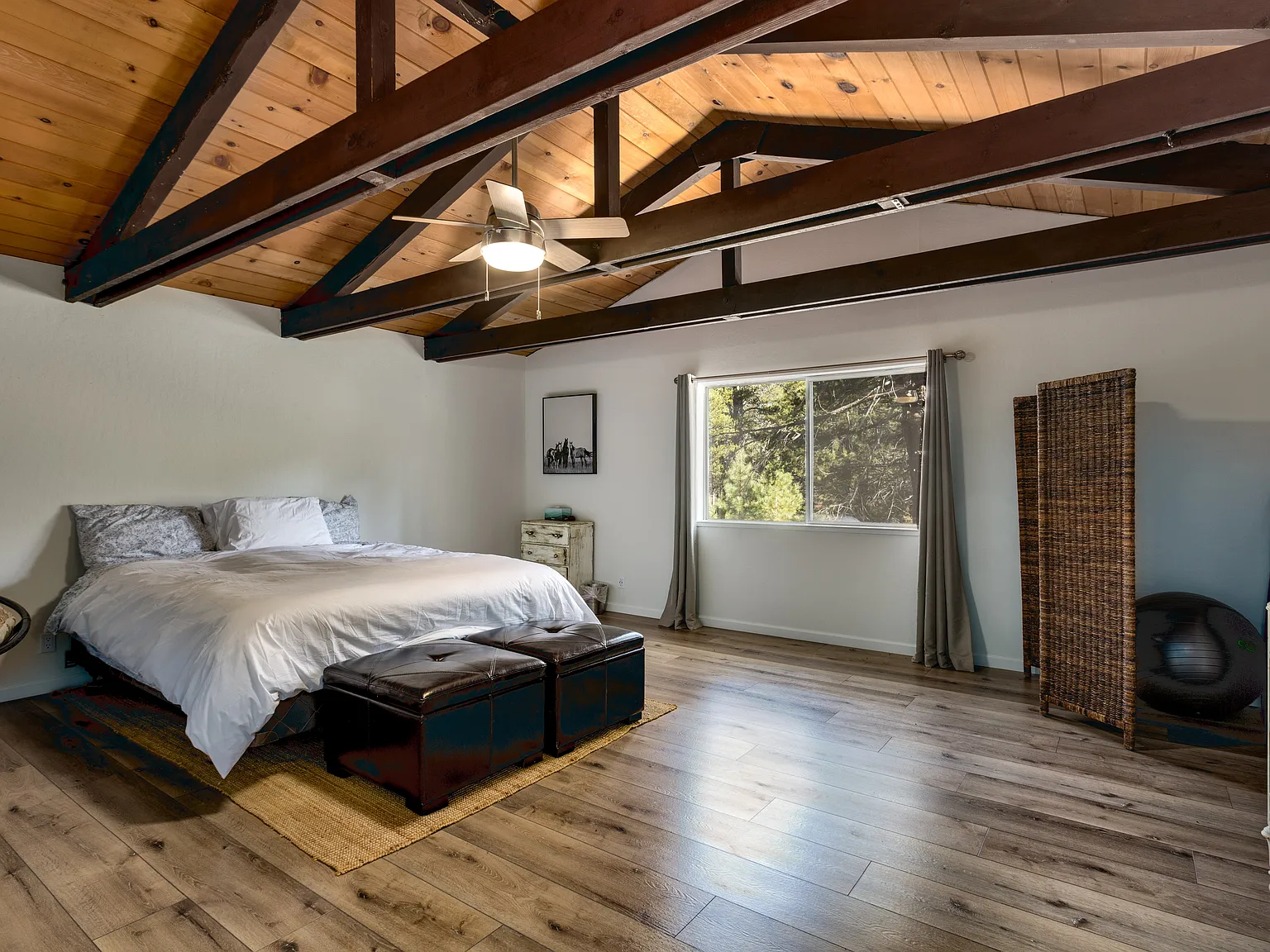 3 bed, 1728 sqft, $3,800 — Photo 3