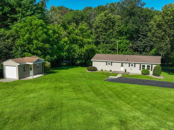495 Park St, Manchester, PA 17345