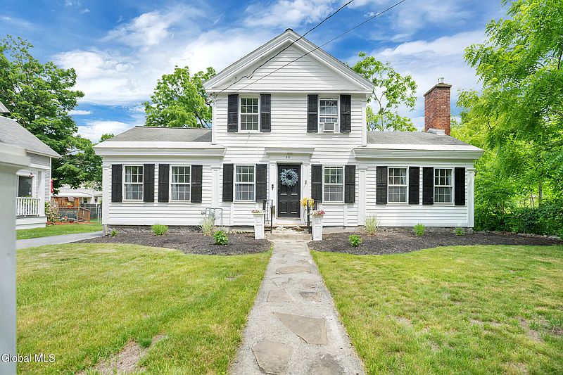 2nd image of 50 William Street