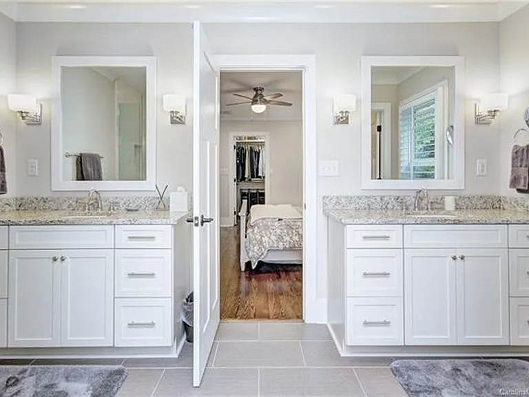 3215 Cambridge Rd — Photo 10